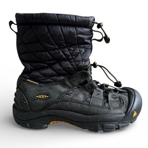 KEEN Waterproof Insulated Winter Snow Boots Warm Outdoor Hiking Black Size 8.5